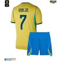Otroški Nogometni dresi Brazilija Vinicius Junior #7 Domači SP 2026 Kratek Rokav (+ Kratke hlače)